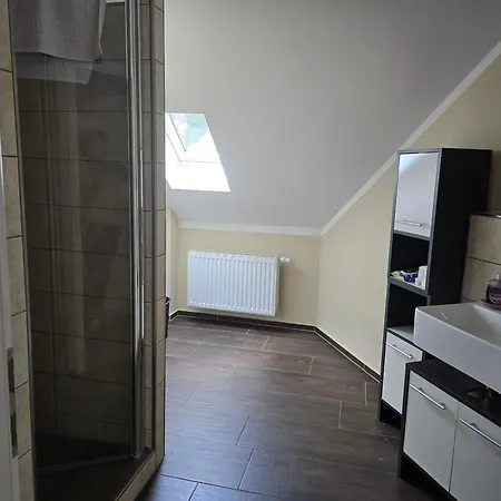 Helle, Gemuetliche Gaestewohnung Im Haus Zur Wartburg Riesa