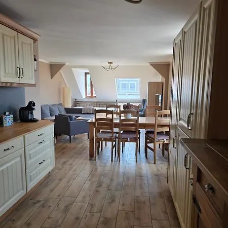 Helle, Gemuetliche Gaestewohnung Im Haus Zur Wartburg Riesa